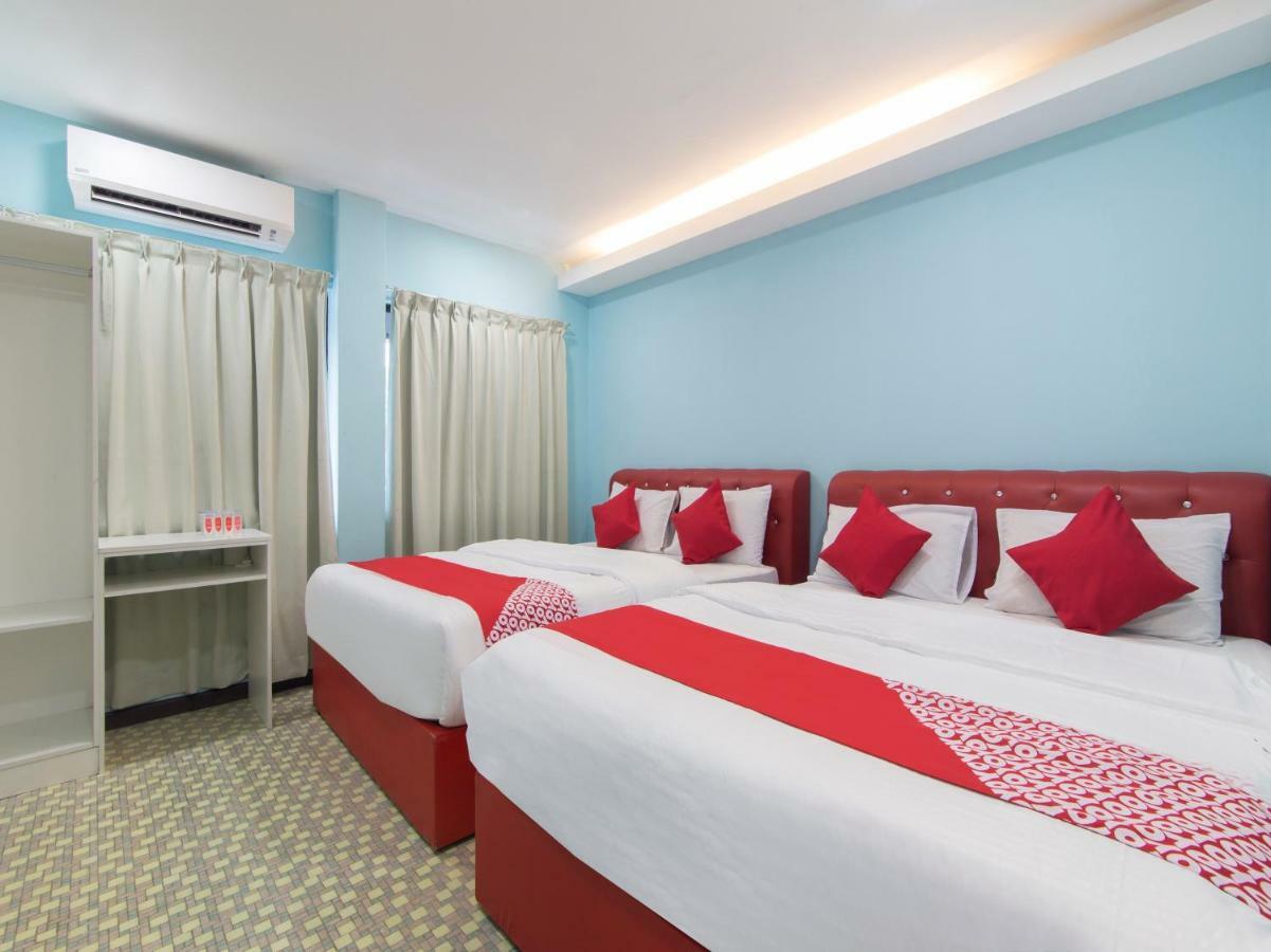 OYO 1136 Pd Star Hotel Port Dickson Exteriör bild