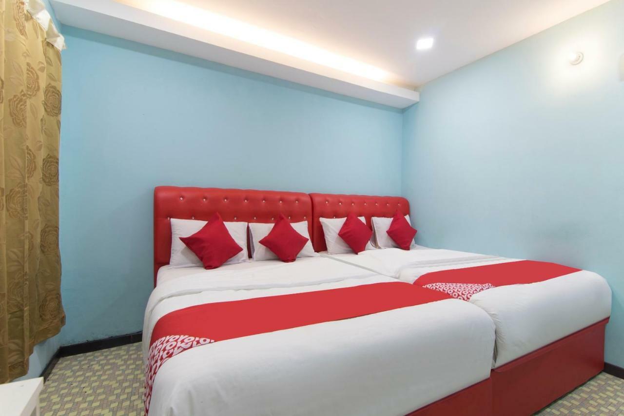OYO 1136 Pd Star Hotel Port Dickson Exteriör bild