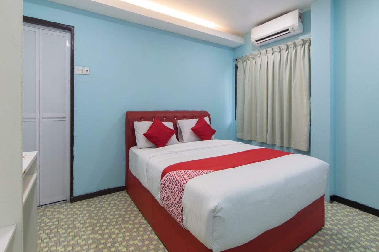 OYO 1136 Pd Star Hotel Port Dickson Exteriör bild