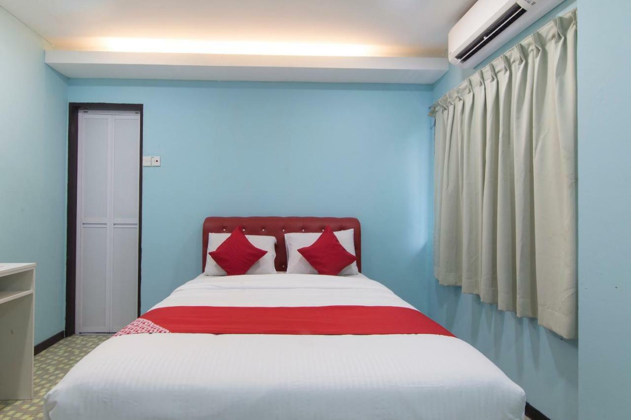 OYO 1136 Pd Star Hotel Port Dickson Exteriör bild