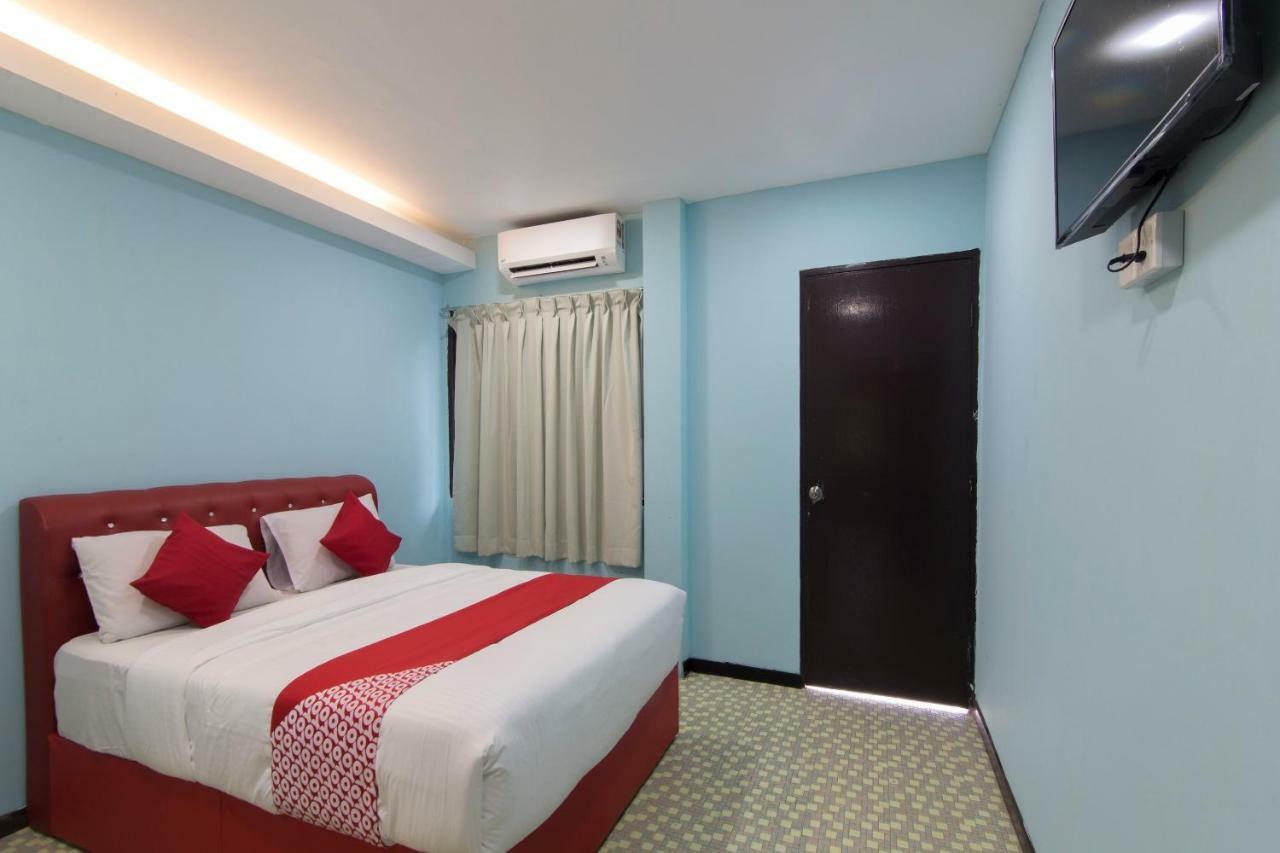 OYO 1136 Pd Star Hotel Port Dickson Exteriör bild