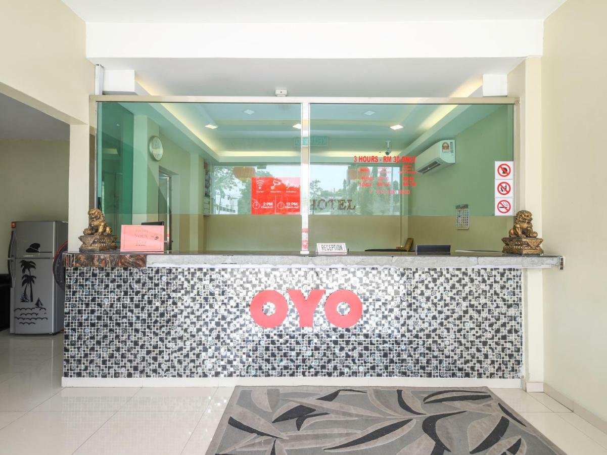 OYO 1136 Pd Star Hotel Port Dickson Exteriör bild