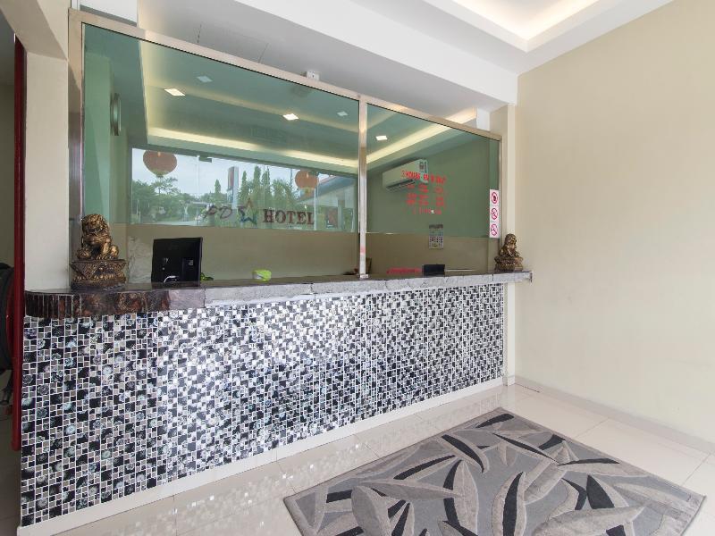 OYO 1136 Pd Star Hotel Port Dickson Exteriör bild